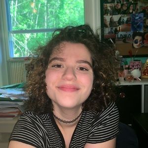 Meet your Posher, Elina